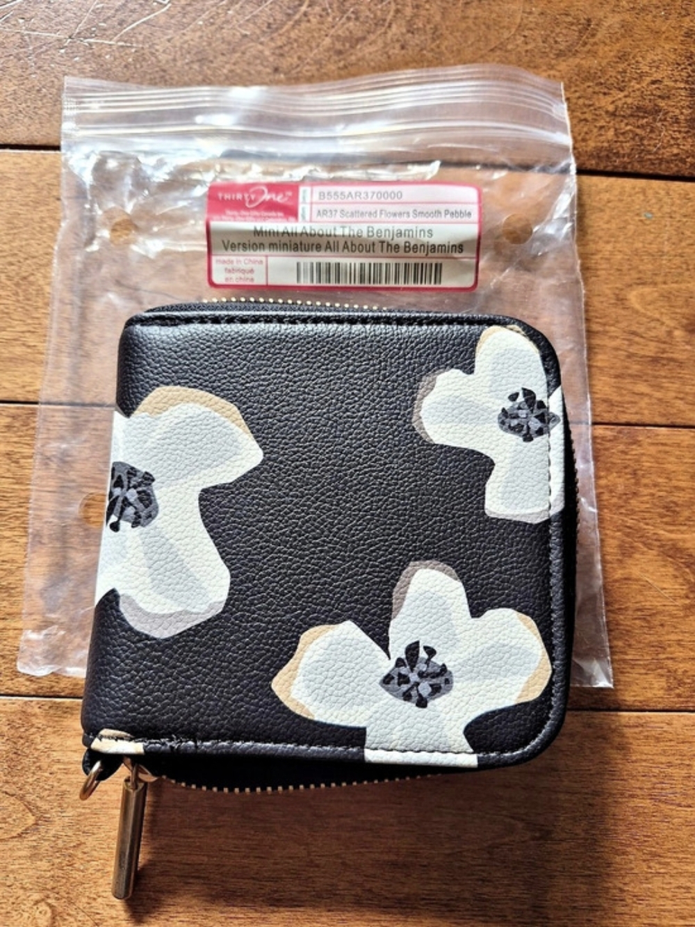 Thirty-One Floral Zip-Around Mini Benjamins Wallet in Black & White NWT